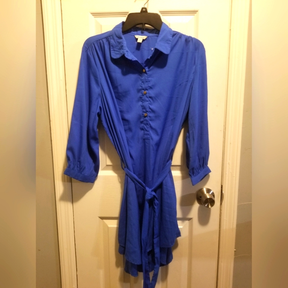Bloom New women’s blue top